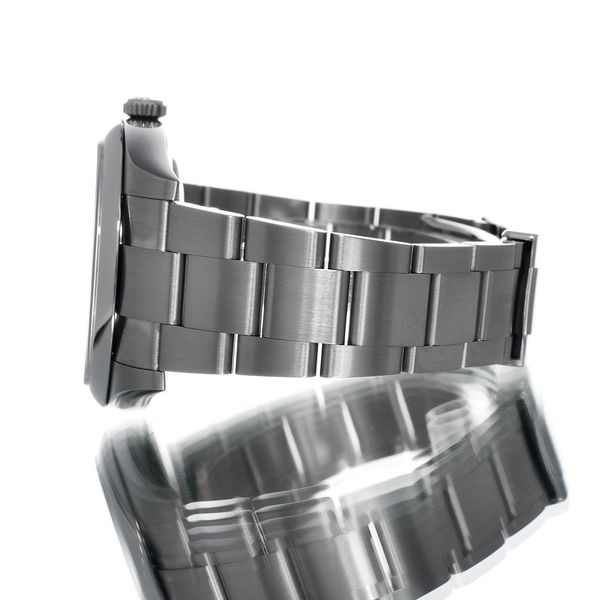 Rolex Oyster Perpetual 124300